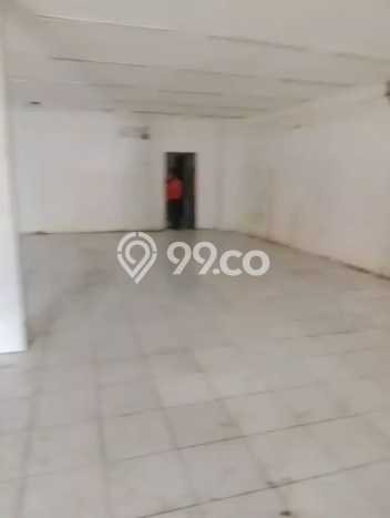 Ruko bagus disewakan di Kiaracondong Bandung dengan LB 200m2 harga sewa terbaik Ruko bagus disewakan di Kiaracondong Bandung dengan LB 200m2 harga sewa terbaik