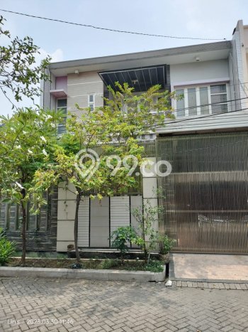 Dijual Rumah Luas Elegan Dengan View Eksklusif di Darmo Permai, Surabaya Dijual Rumah Luas Elegan Dengan View Eksklusif di Darmo Permai, Surabaya