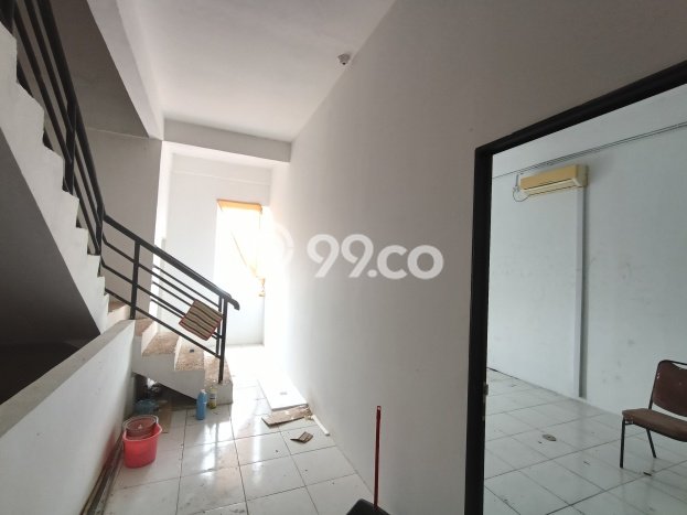 Ruko Dijual di Batam LT 117m2 & LB 370m2 Lokasi Terbaik! Ruko Dijual di Batam LT 117m2 & LB 370m2 Lokasi Terbaik!