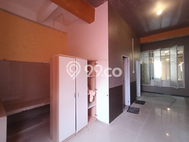 Ruko Dijual di Batam LT 117m2 & LB 370m2 Lokasi Terbaik! Ruko Dijual di Batam LT 117m2 & LB 370m2 Lokasi Terbaik!