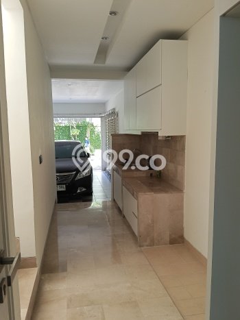 Dijual Rumah Luas Elegan Dengan View Cantik di Kemang, Jakarta Selatan Dijual Rumah Luas Elegan Dengan View Cantik di Kemang, Jakarta Selatan