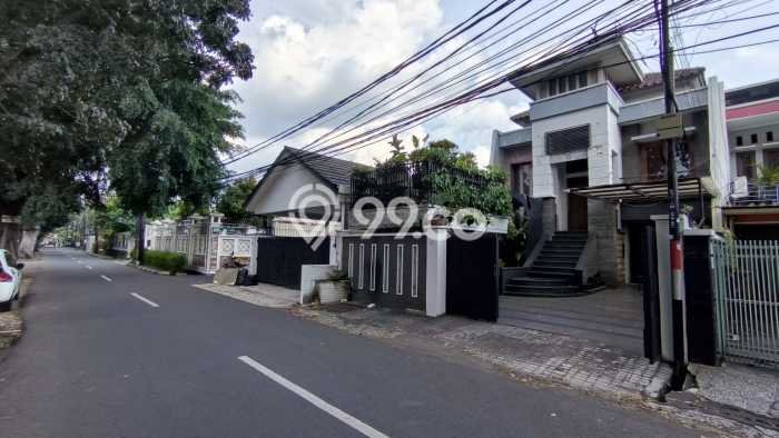 Jual Rumah Mewah Elegan Dengan View Eksklusif di Cipinang, Jakarta Timur Jual Rumah Mewah Elegan Dengan View Eksklusif di Cipinang, Jakarta Timur