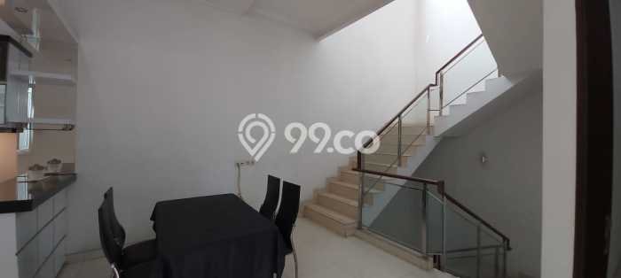 Dijual Rumah Mewah Elegan Dengan View Cantik di Sunrise Garden, Jakarta Barat Dijual Rumah Mewah Elegan Dengan View Cantik di Sunrise Garden, Jakarta Barat