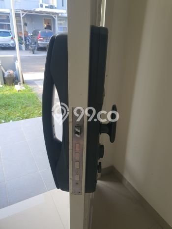 Dijual Rumah Eksklusif 3 KT di Suvarna Sutera, Tangerang Dijual Rumah Eksklusif 3 KT di Suvarna Sutera, Tangerang