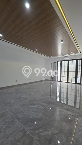 Rumah Mewah LB 640m2 Siap Huni Desain Elegan di Citraland, Surabaya Rumah Mewah LB 640m2 Siap Huni Desain Elegan di Citraland, Surabaya