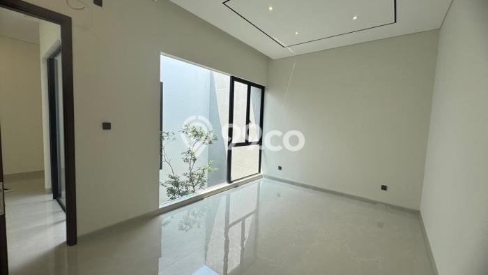 Rumah Luxury Modern Siap Huni di Citraland Surabaya Rumah Luxury Modern Siap Huni di Citraland Surabaya