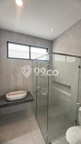 Rumah Luxury Modern Siap Huni di Citraland Surabaya Rumah Luxury Modern Siap Huni di Citraland Surabaya