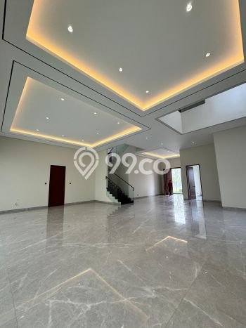 Hunian Elit LB 600m2 Siap Huni Desain Elegan di Pakuwon Indah, Surabaya Hunian Elit LB 600m2 Siap Huni Desain Elegan di Pakuwon Indah, Surabaya
