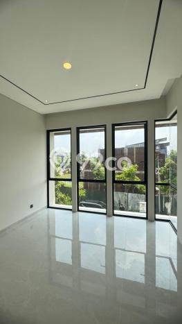 Dijual Rumah Mewah Elegan Dengan View Eksklusif di Citraland, Surabaya Dijual Rumah Mewah Elegan Dengan View Eksklusif di Citraland, Surabaya