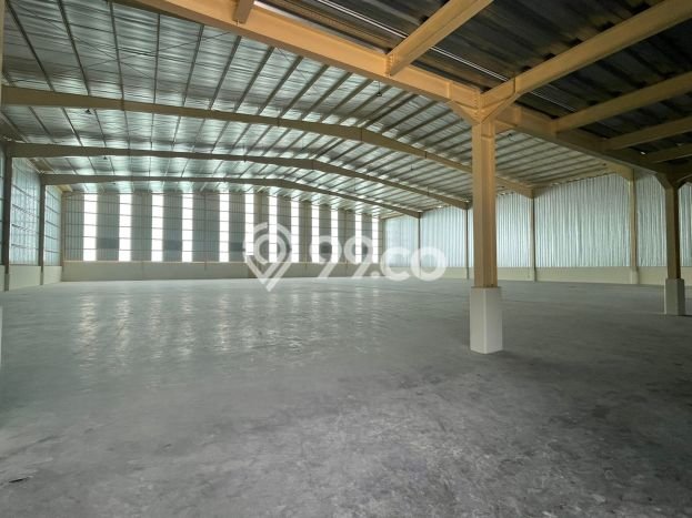 Gudang untuk disewa di Lippo Cikarang punya LT 2990m2 & LB 2632m2 harga sewa kompetitif Gudang untuk disewa di Lippo Cikarang punya LT 2990m2 & LB 2632m2 harga sewa kompetitif