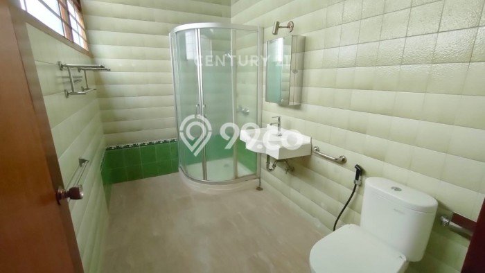 Ready to Use! Luxury House LT 617m2 Desain Elegan di Setra Sari Ready to Use! Luxury House LT 617m2 Desain Elegan di Setra Sari