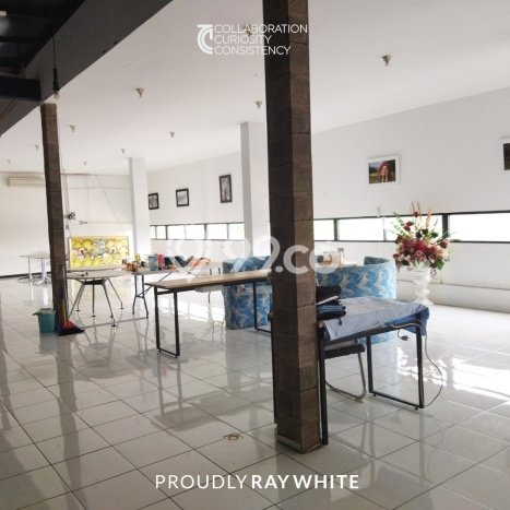Kantor Dijual di Bandung LT 411m2 & LB 1100m2 Lokasi Terbaik! Kantor Dijual di Bandung LT 411m2 & LB 1100m2 Lokasi Terbaik!