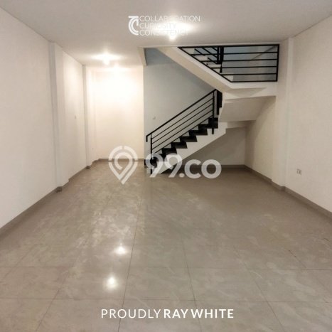 Ruko Premium di Bojongloa Kidul, Luas 200m2m², Area Komersial, Akses Bojongloa Kidul, Bandung, Bandung Ruko Premium di Bojongloa Kidul, Luas 200m2m², Area Komersial, Akses Bojongloa Kidul, Bandung, Bandung