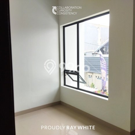 Ruko Dijual di Bandung LT 100m2 & LB 100m2 Lokasi Terbaik! Ruko Dijual di Bandung LT 100m2 & LB 100m2 Lokasi Terbaik!