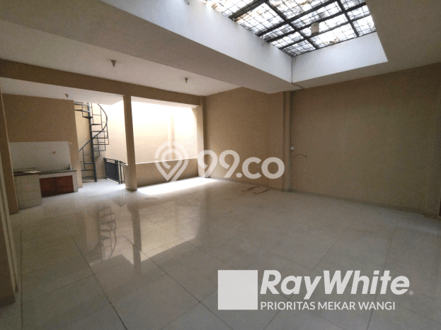 Ruko Area Premium di Bojongloa Kidul, Luas 156m², For Rent, Pusat Komersial Ruko Area Premium di Bojongloa Kidul, Luas 156m², For Rent, Pusat Komersial