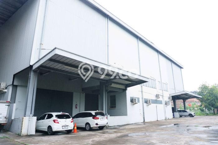 Unit Gudang Dijual di Bandung LT 14579m2 & LB 14862m2 Unit Gudang Dijual di Bandung LT 14579m2 & LB 14862m2