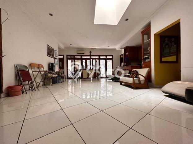 Hunian Mewah Dijual LT 303m2 di Cempaka Putih, Jakarta Pusat Hunian Mewah Dijual LT 303m2 di Cempaka Putih, Jakarta Pusat