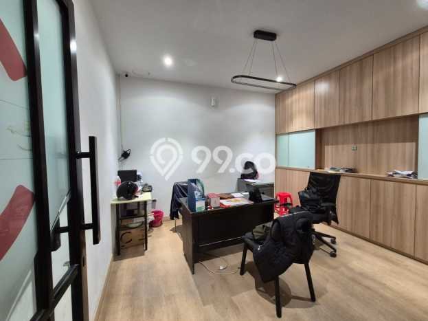 Unit Komersial Disewakan di Jakarta Utara Area Strategis Harga Kompetitif Unit Komersial Disewakan di Jakarta Utara Area Strategis Harga Kompetitif