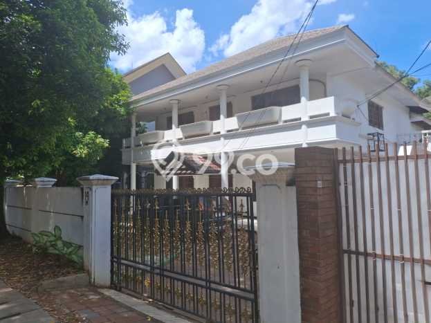 Rumah Eksklusif Siap Huni LT 955m2 di Menteng, Jakarta Pusat Rumah Eksklusif Siap Huni LT 955m2 di Menteng, Jakarta Pusat