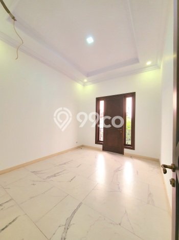 Jual Rumah Luas Elegan Dengan View Eksklusif di Pondok Kelapa, Jakarta Timur Jual Rumah Luas Elegan Dengan View Eksklusif di Pondok Kelapa, Jakarta Timur
