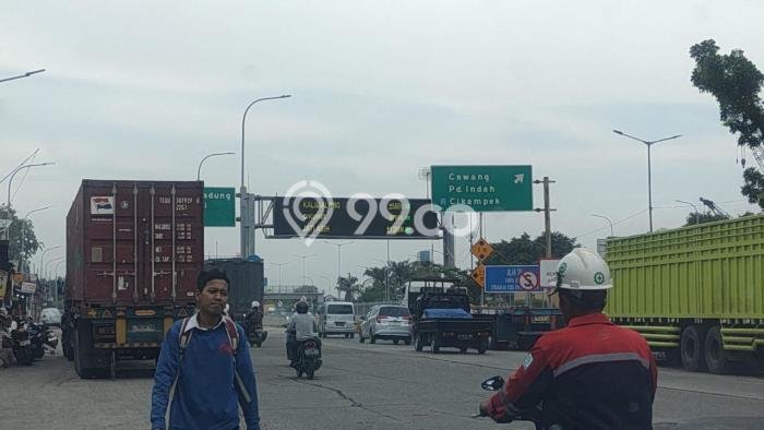 LOKASI PREMIUM! Gudang di Cakung, Luas 4926m2m², Pusat Komersial LOKASI PREMIUM! Gudang di Cakung, Luas 4926m2m², Pusat Komersial