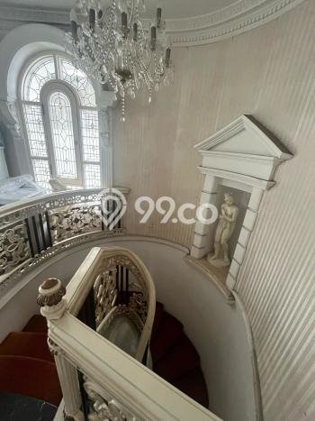 Jual Rumah Luas Elegan Dengan View Eksklusif di Pakis, Surabaya Jual Rumah Luas Elegan Dengan View Eksklusif di Pakis, Surabaya