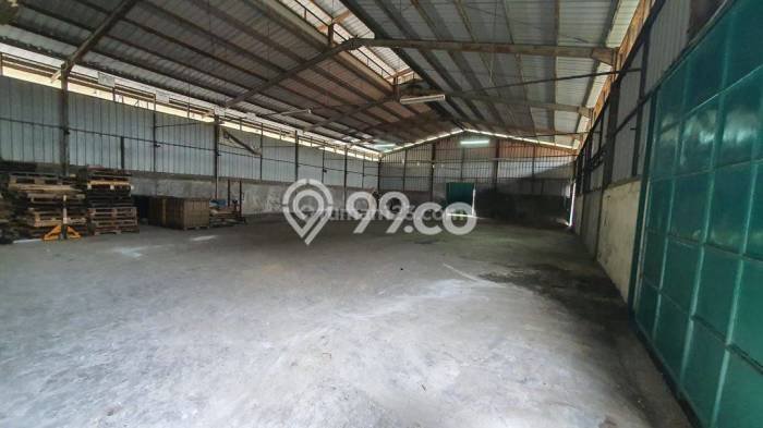 KEUNTUNGAN BERLIPAT! Gudang di Narogong, Luas 828m², Area Bisnis KEUNTUNGAN BERLIPAT! Gudang di Narogong, Luas 828m², Area Bisnis