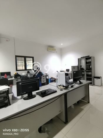 LOKASI PREMIUM! Gudang Kawasan Bantar Gebang, Luas 750m², Mainroad, Area Bisnis LOKASI PREMIUM! Gudang Kawasan Bantar Gebang, Luas 750m², Mainroad, Area Bisnis