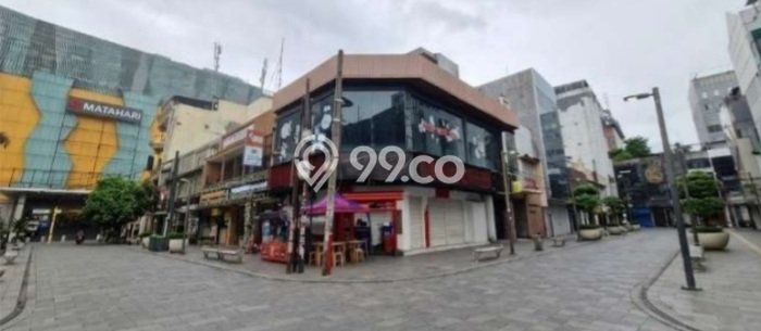 Ruko Dijual di Jakarta Selatan LT 115m2 & LB 250m2 Lokasi Terbaik! Ruko Dijual di Jakarta Selatan LT 115m2 & LB 250m2 Lokasi Terbaik!
