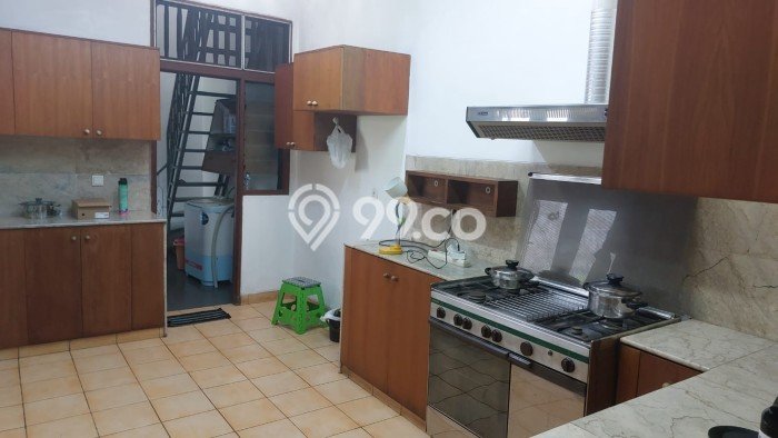 Dijual Hunian Mewah dengan Fasilitas Sekitar Komplit di Cinere, Depok Dijual Hunian Mewah dengan Fasilitas Sekitar Komplit di Cinere, Depok