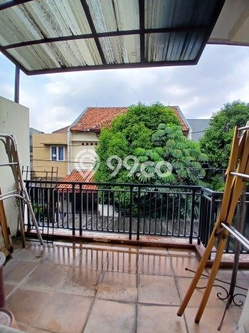Jual Rumah Favorit Siap Huni LB 180m2 di Cinere, Depok Jual Rumah Favorit Siap Huni LB 180m2 di Cinere, Depok