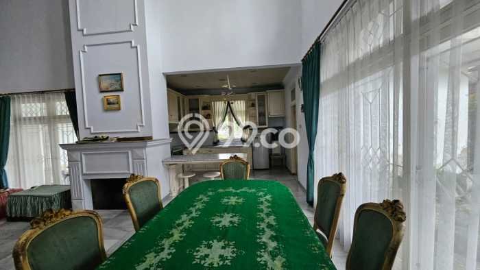 Tempat Ideal! Vila Kawasan Cisarua, Ukuran 1125m2m², Kondisi Prima Tempat Ideal! Vila Kawasan Cisarua, Ukuran 1125m2m², Kondisi Prima