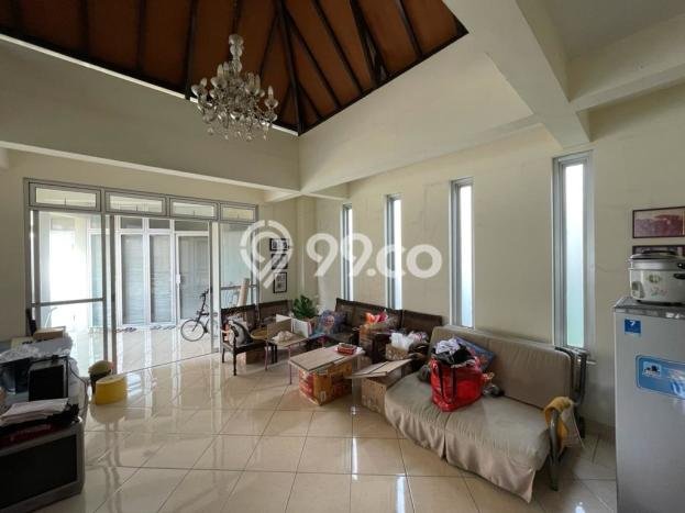 Siap Huni Hunian Elit 9 Kamar di Cilandak Dekat ke Mana Pun Siap Huni Hunian Elit 9 Kamar di Cilandak Dekat ke Mana Pun