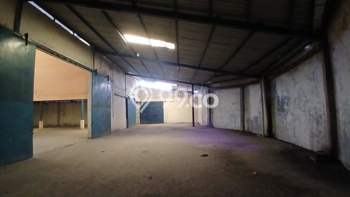 Unit Gudang Dijual di Tapos Depok Luas Bangunan 1992m2 Unit Gudang Dijual di Tapos Depok Luas Bangunan 1992m2