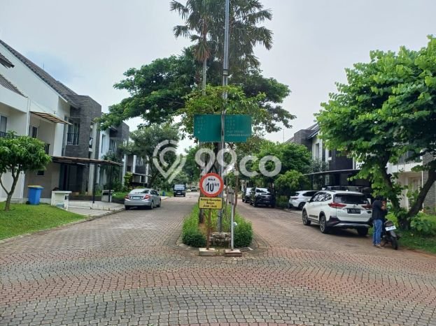 Jual Rumah Luas Elegan Dengan View Eksklusif di Modernland, Tangerang Jual Rumah Luas Elegan Dengan View Eksklusif di Modernland, Tangerang