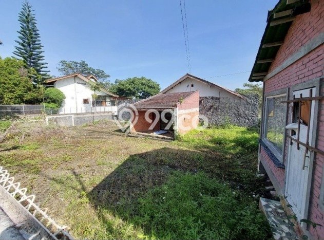Hunian Mewah LB 552m2 Siap Huni Desain Elegan di Sayap Dago, Bandung Hunian Mewah LB 552m2 Siap Huni Desain Elegan di Sayap Dago, Bandung
