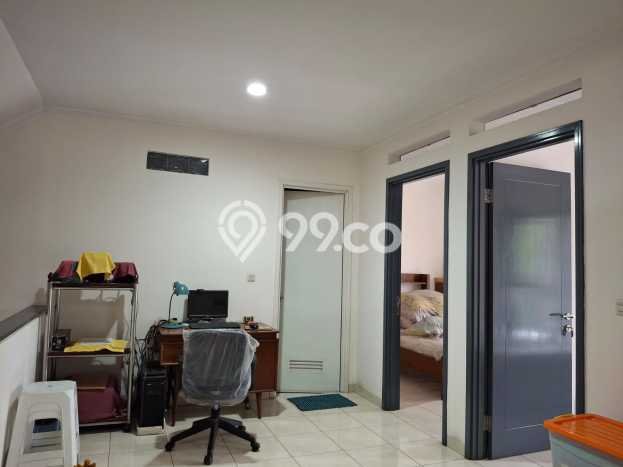Rumah Elit LB 200m2 Siap Pakai Desain Elegan di Suvarna Sutera, Tangerang Rumah Elit LB 200m2 Siap Pakai Desain Elegan di Suvarna Sutera, Tangerang