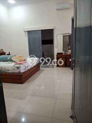 Rumah Elit LB 200m2 Siap Pakai Desain Elegan di Suvarna Sutera, Tangerang Rumah Elit LB 200m2 Siap Pakai Desain Elegan di Suvarna Sutera, Tangerang