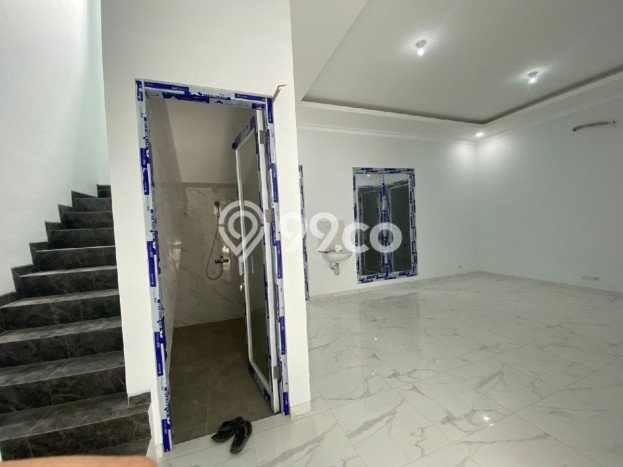 Rumah Minimalis 4 KT di Citraland Surabaya Rumah Minimalis 4 KT di Citraland Surabaya