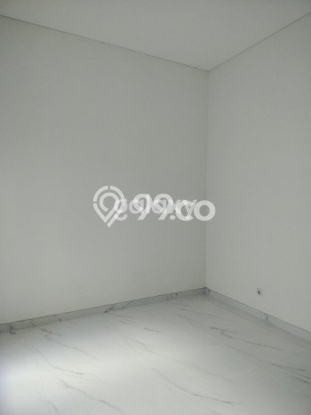 Siap Huni Hunian Elit 4 Kamar di Pakal Dekat ke Mana Saja Siap Huni Hunian Elit 4 Kamar di Pakal Dekat ke Mana Saja