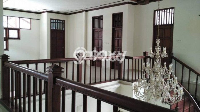 Dijual Hunian Mewah dengan Fasilitas Sekitar Lengkap di Wonocolo, Surabaya Dijual Hunian Mewah dengan Fasilitas Sekitar Lengkap di Wonocolo, Surabaya