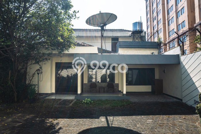 Rumah Luxury Modern Tanpa Renovasi di Setiabudi Bandung Rumah Luxury Modern Tanpa Renovasi di Setiabudi Bandung