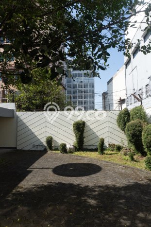 Rumah Luxury Modern Tanpa Renovasi di Setiabudi Bandung Rumah Luxury Modern Tanpa Renovasi di Setiabudi Bandung