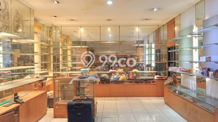 Ruko disewakan lokasi strategis Jebres Solo 400m2 Ruko disewakan lokasi strategis Jebres Solo 400m2
