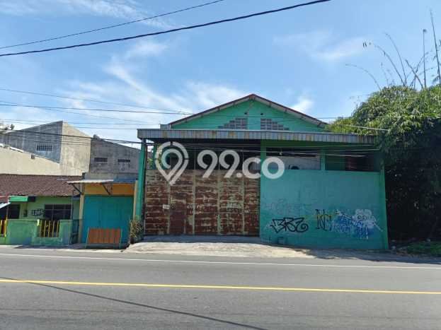Disewakan Gudang komersial di mojosongo luas bangunan 300m2 Disewakan Gudang komersial di mojosongo luas bangunan 300m2