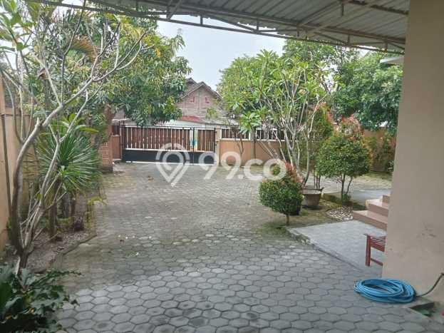 Rumah Strategis area Sawit, Boyolali, Luas 1023m² Bangunan 500m² - HARGA NEGO! Rumah Strategis area Sawit, Boyolali, Luas 1023m² Bangunan 500m² - HARGA NEGO!