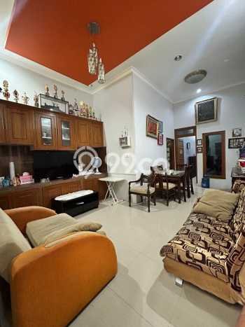 Rumah di Kota Bambu Selatan, Jakarta Barat, Luas 219m2m² LB 140m2m² Rumah di Kota Bambu Selatan, Jakarta Barat, Luas 219m2m² LB 140m2m²