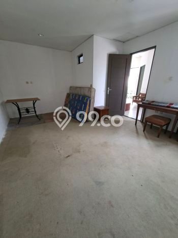 Jual Rumah Strategis Bagus Punya 4 KT di Ciputat Tangerang Selatan SHM Jual Rumah Strategis Bagus Punya 4 KT di Ciputat Tangerang Selatan SHM