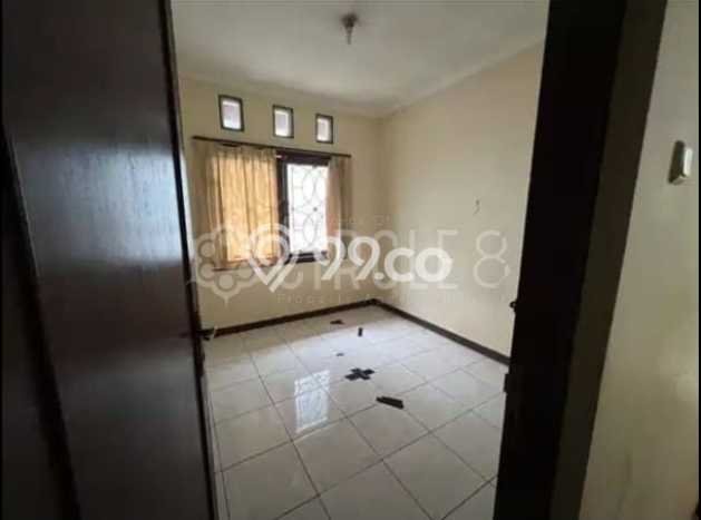 SPECIAL OFFER! Rumah Asri di , Luas 220m2m² Bangunan 150m2m² SPECIAL OFFER! Rumah Asri di , Luas 220m2m² Bangunan 150m2m²
