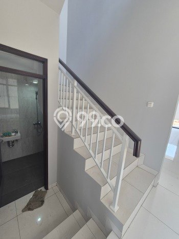 Rumah Modern area BKR, Bandung, LT 195m2m² Bangunan 180m2m² Rumah Modern area BKR, Bandung, LT 195m2m² Bangunan 180m2m²
